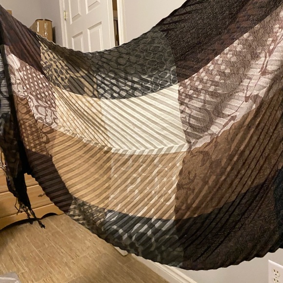 Patterned Scarf - Picture 2 of 2